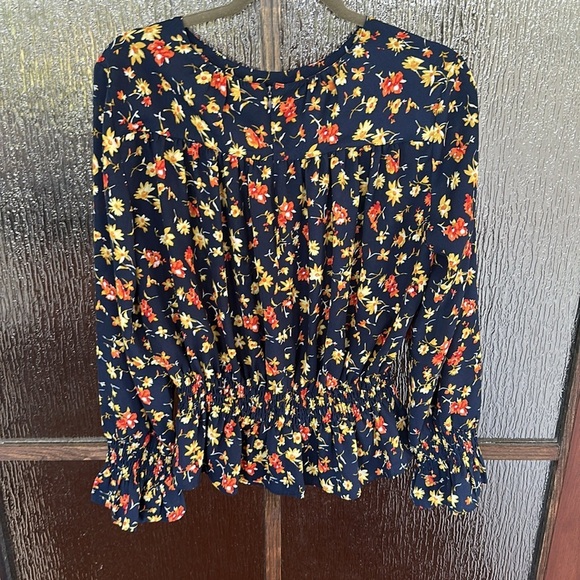 Victor Alfaro Floral Print Women's Top - size Large - Picture 7 of 9